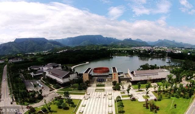 浙江的这个城市,经济排名第5,却是二线城市,未