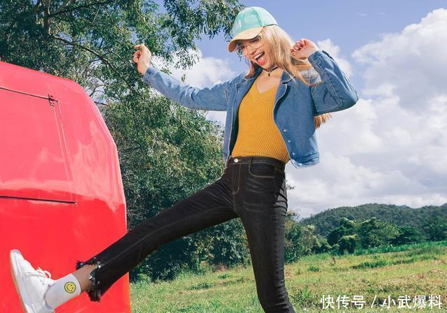 矮个子的胖妞别再卷裤脚了, 看杨幂如何把牛仔