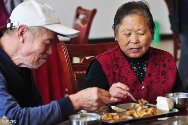 赡养老人可抵个税 个税法修改增加专项附加扣除