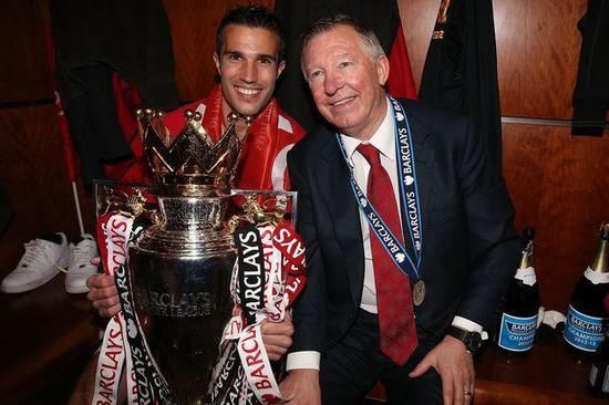 范佩西暗示将退役:是时候考虑将来 已厌倦伤病