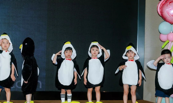 难忘夏至 德英乐姐妹园为孩子们举行毕业典礼(图8) 难忘夏至 德英乐姐妹园为孩子们举行毕业典礼(图8)