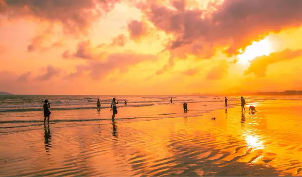 三亚,一座一年300天以上都是晴天的城市?