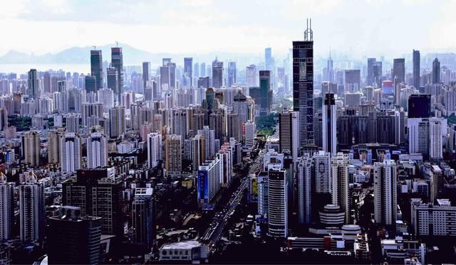 深圳不直辖,如果和这个城市合并呢?成为中国第