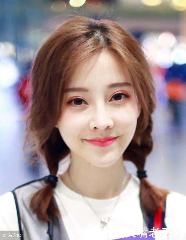 国民老公王思聪又不安静了, 深夜爆冯提莫床照