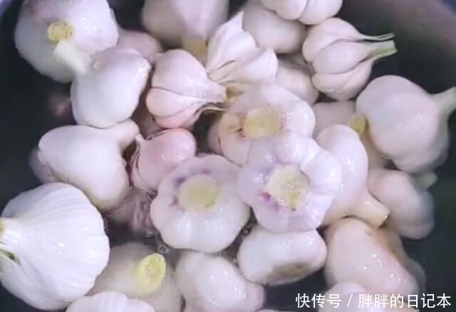 正宗糖醋蒜的腌制方法, 配方和比例都告诉你, 一