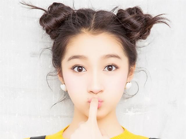 关晓彤和姐姐关晓丹有什么差别?