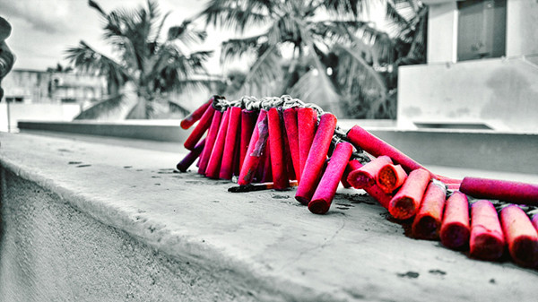 上海部署做好元旦春节烟花爆竹安全管控等工作