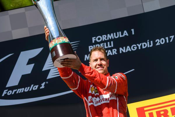 法拉利车手维泰尔夺得F1匈牙利大奖赛冠军