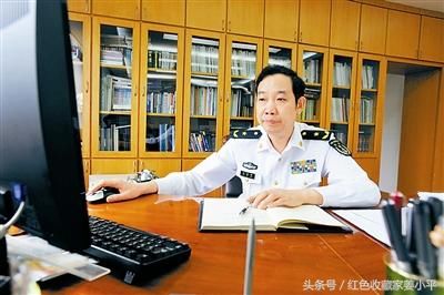 马伟明,国宝科学家,海军司令为其打伞,中国电磁