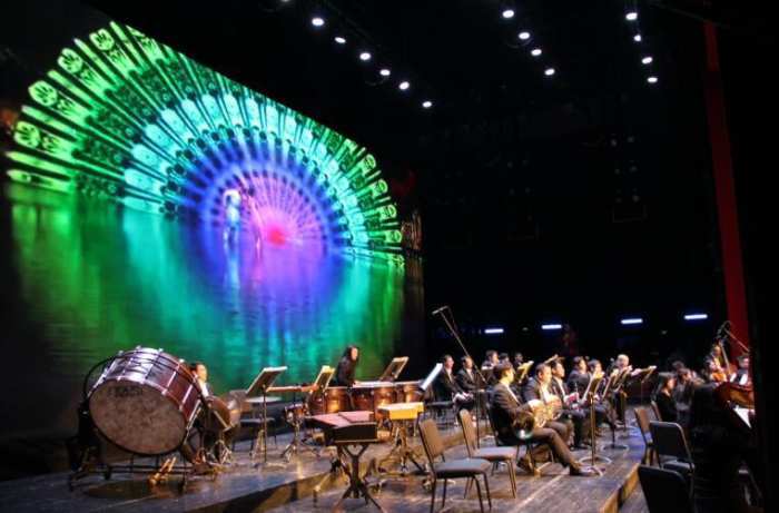 德国一级指挥家迈克.科勒助力指挥贞德胎教音