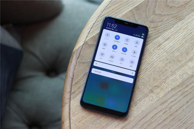 GPS也玩双频?小米8这样实现超精准定位,全球