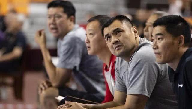 美中不足!战神刘玉栋儿子身高已比肩父亲,一