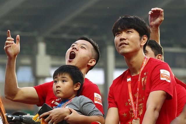 8名U23球员入围亚冠名单,恒大加速完成新老交