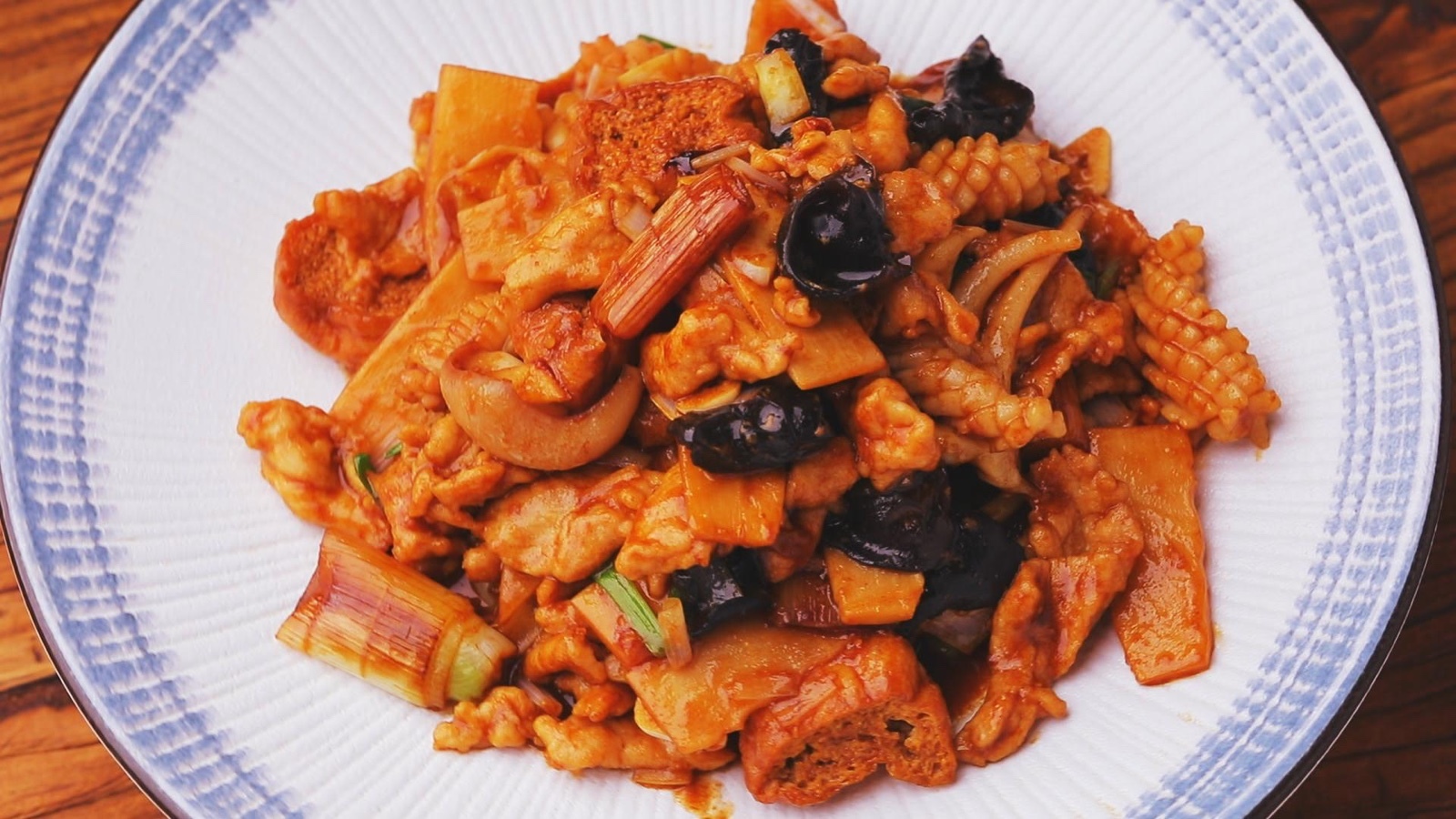 【养生厨房】今日养生菜"金葱爆三样"