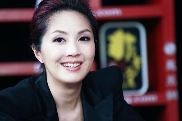 女明星杏眼?丹凤眼?笑眼?桃花眼?深窝眼?你是