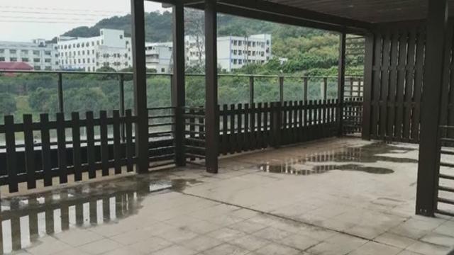 买房送面积？购房者面临违建大阳台