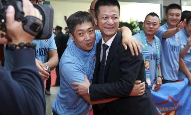 中超成球星养老院? 曝中超球队求购本泽马, 报