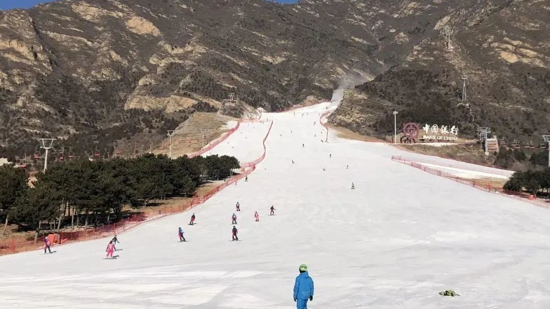 玩转最美冬奥城!延庆滑雪场“沸腾”冰雪热! 玩转最美冬奥城!延庆滑雪场“沸腾”冰雪热!