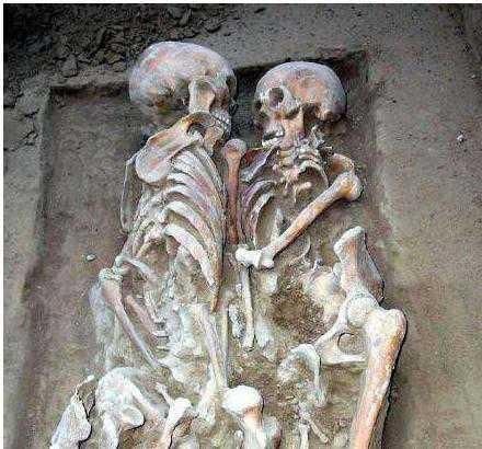 古代人殉有多惨?给小孩头皮割开注水银,是什么原因要这样做