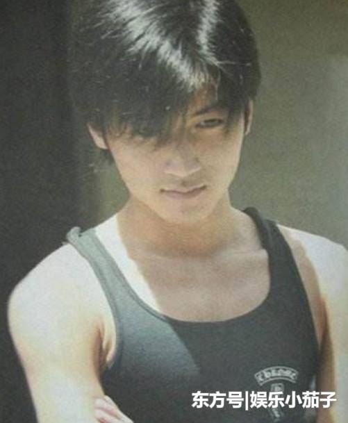 这几位男星的十八岁照片太帅了,网友:谢霆锋的