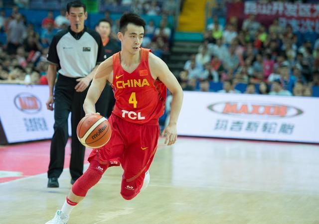 辽宁男篮最新消息:队长迎生日,郭士强获夸赞!