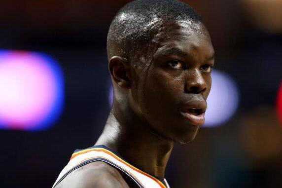 泡椒22+6断创1纪录却遭新援抢戏 威少替身全