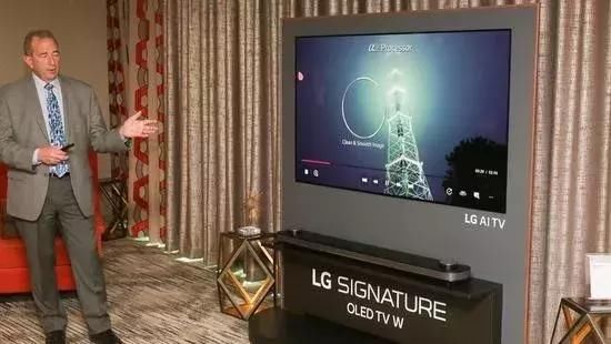 上的智能助手之争:谷歌憋不住了,狂怼亚马逊,三