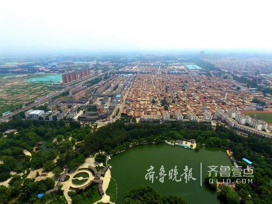 航拍章丘:城中村拆迁,泉景带抢眼 航拍章丘:城中村拆迁,泉景带抢眼