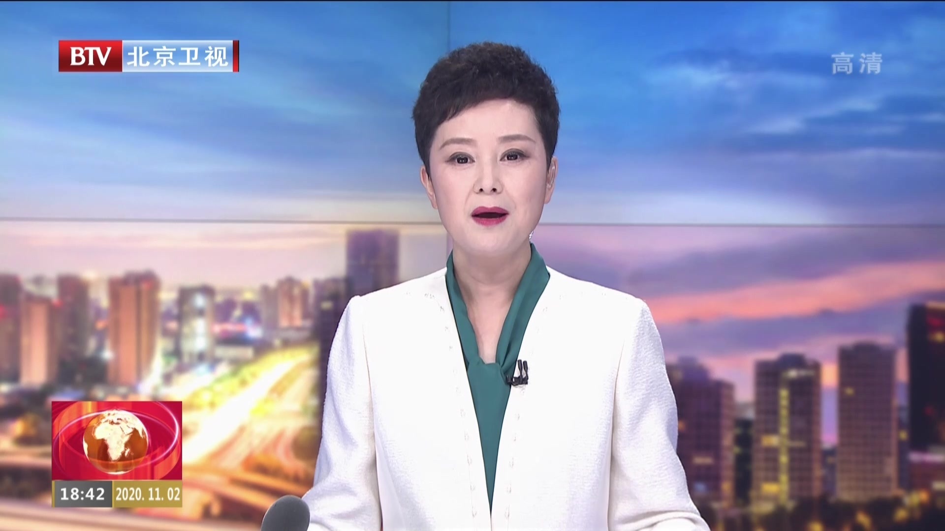 市人大常委会党组学习贯彻党的十九届五中全会精神