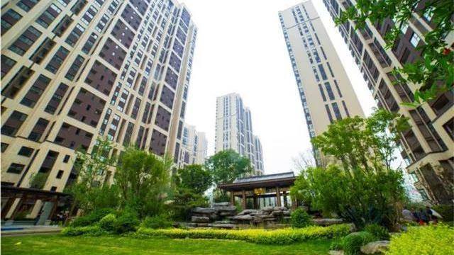 太原市万柏林区:今年无物业小区将全面达标整治