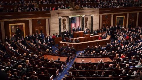 美参议院通过新立法,允许为非暴力事件中的犯罪分子减刑 美参议院通过新立法,允许为非暴力事件中的犯罪分子减刑