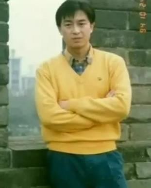 张嘉译年轻时照片,和现在对比,简直毁三观,不多