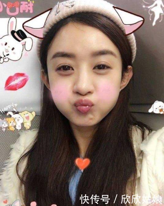 范冰冰高跟鞋妩媚,赵丽颖高跟鞋可爱,而她穿上