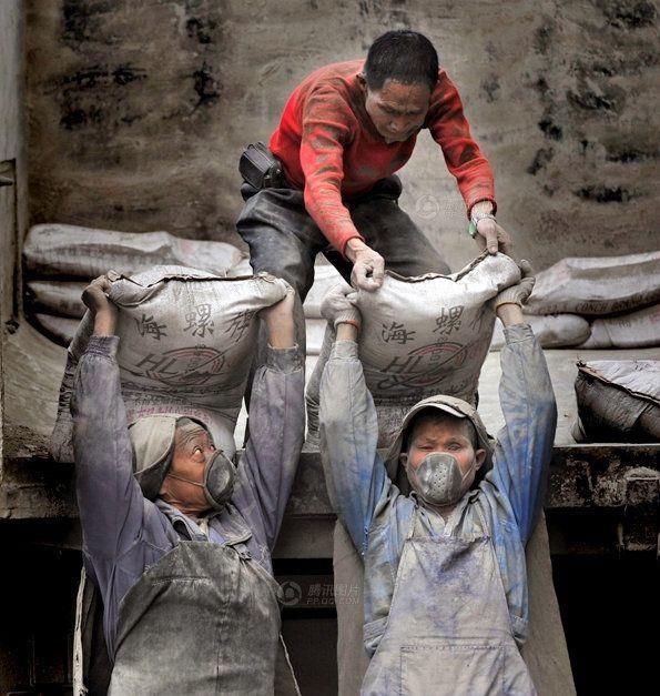 一天130元工资招工, 农民们为什么坐着也不愿工作?