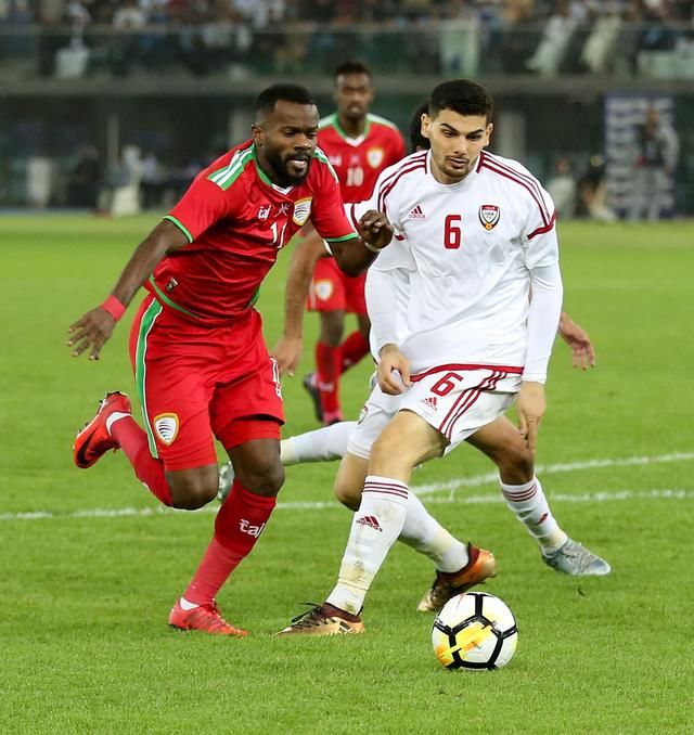 (体育)足球--海湾杯:阿曼夺冠