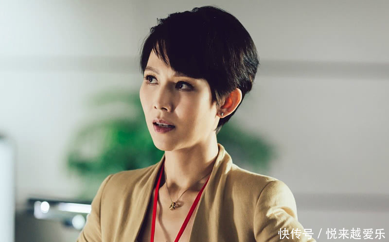 这下都认识了吧,蔡少芬嘛,大家都认识的,只不过现在的样子是短发,以前