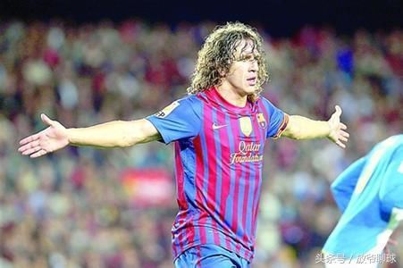 盘点足坛历史十大中后卫排行榜:前三全部来自