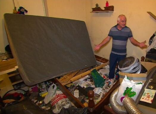 租客一家把房子弄成垃圾场后偷偷搬走,房主要