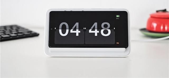 618刚入手锤子坚果R1,对于手机的优缺点来简