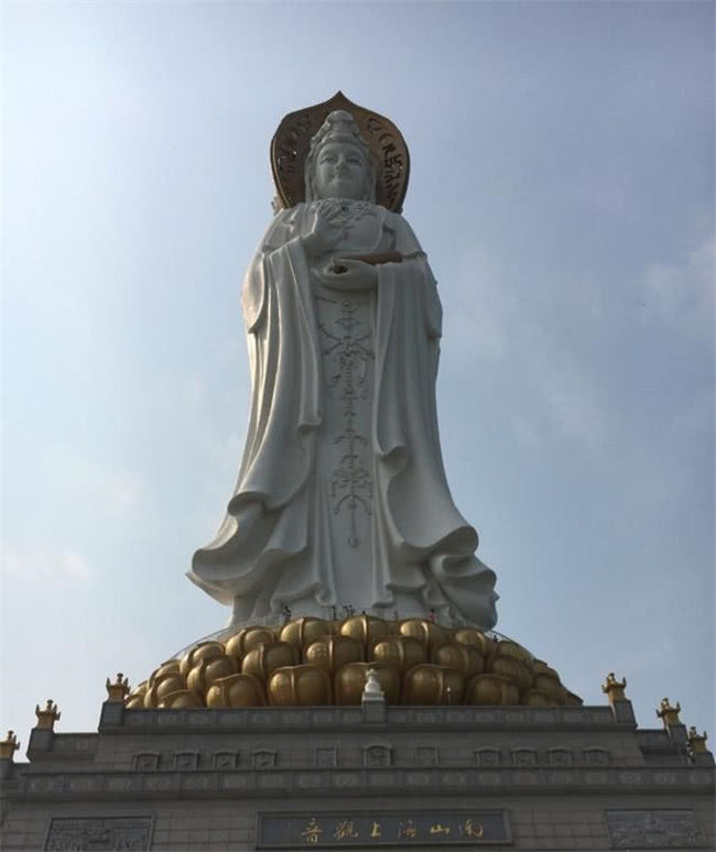 带上宝贝去三亚玩海