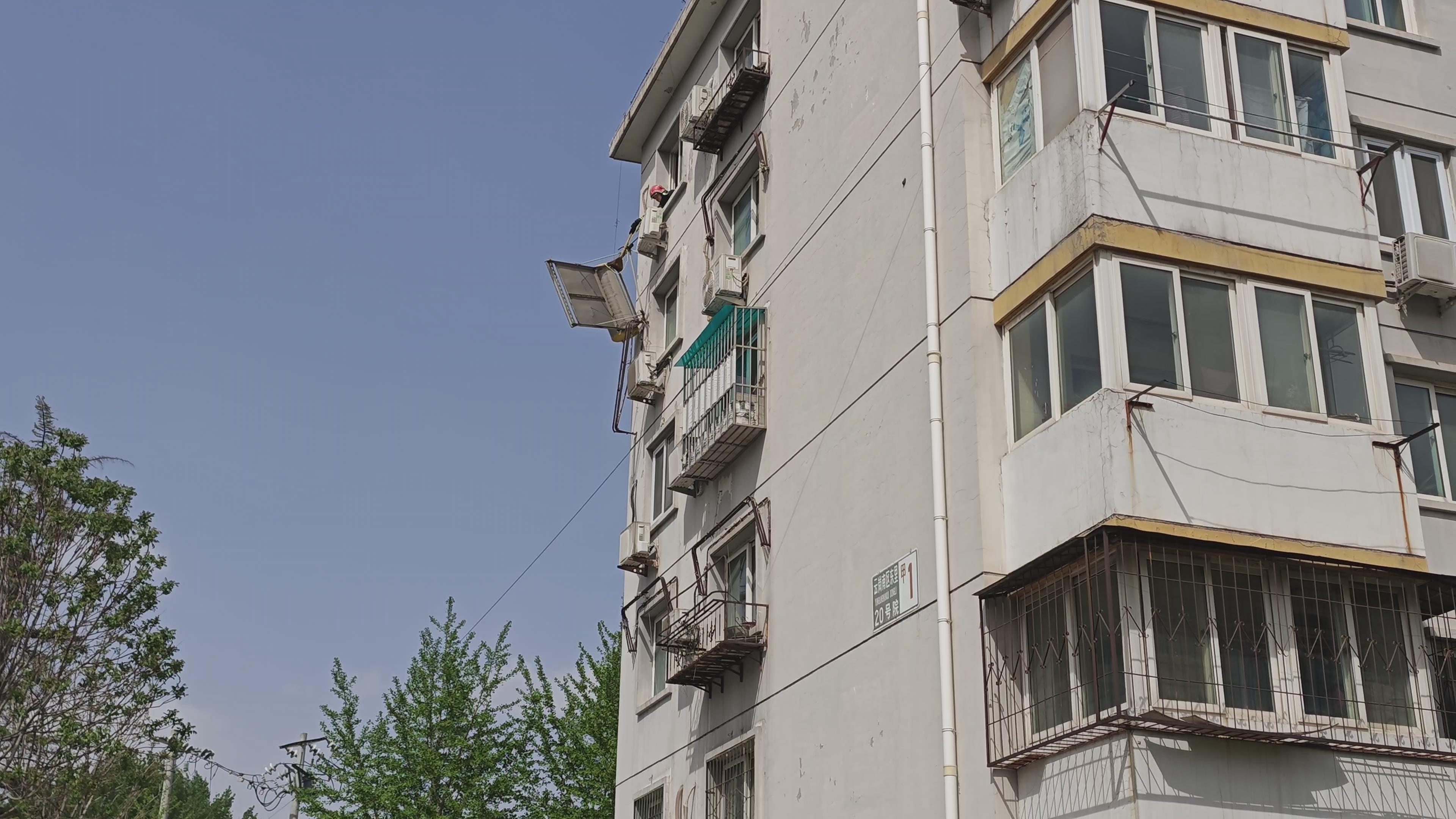 大风天热水器脱落丰台消防紧急处置 大风天热水器脱落丰台消防紧急处置