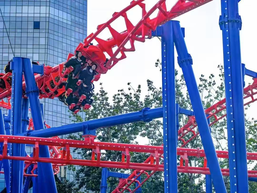 石景山游乐园今日因雨临时闭园 石景山游乐园今日因雨临时闭园