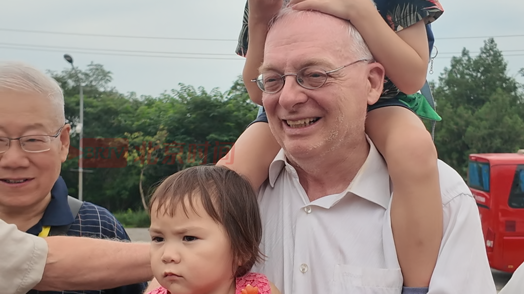 白求恩远房亲戚爱人是中国人 和中国已经联系起来了 白求恩远房亲戚爱人是中国人 和中国已经联系起来了