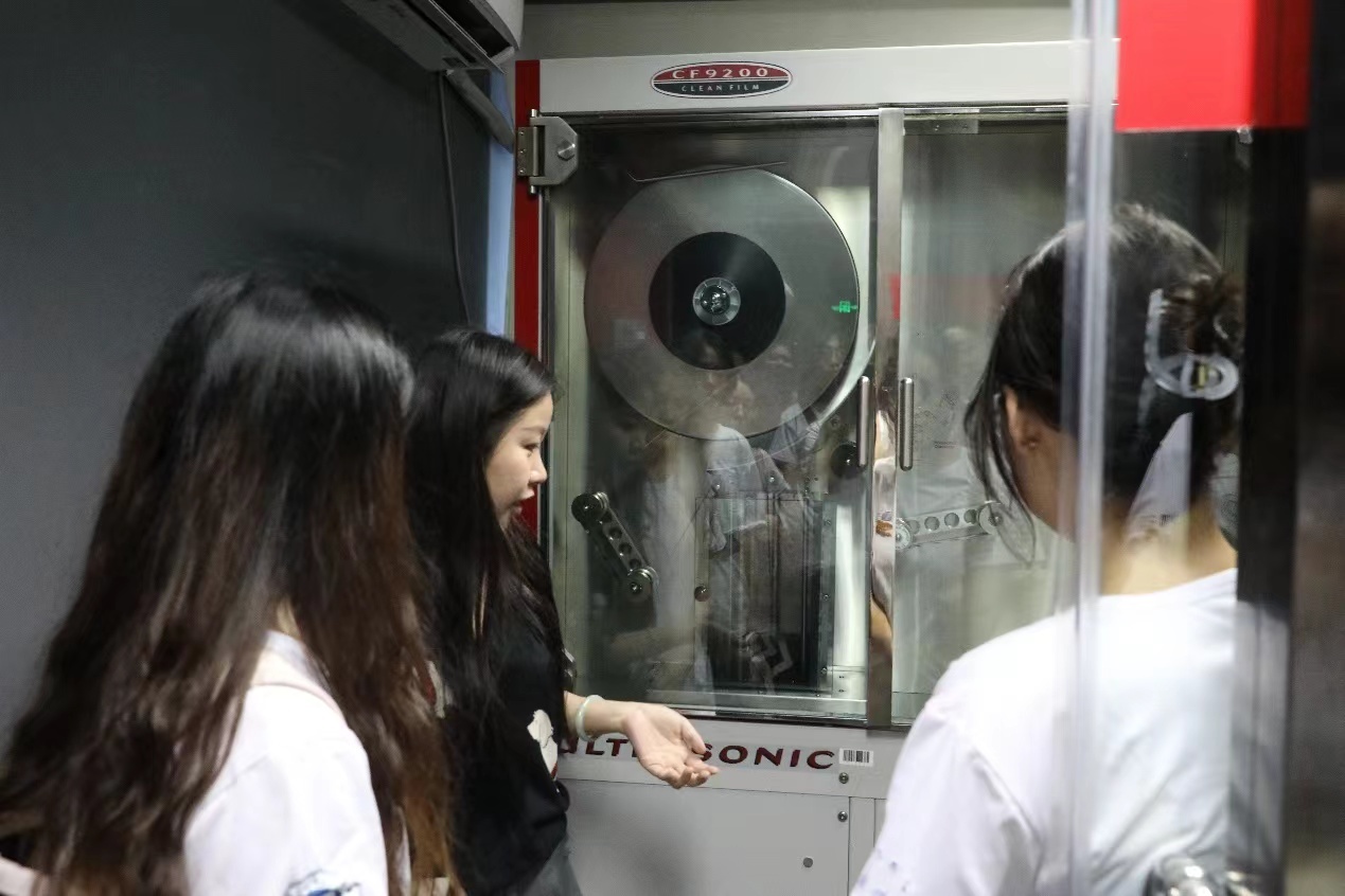 厦门大学电影学院“青影说”实践队体验北京数字科技魅力 厦门大学电影学院“青影说”实践队体验北京数字科技魅力