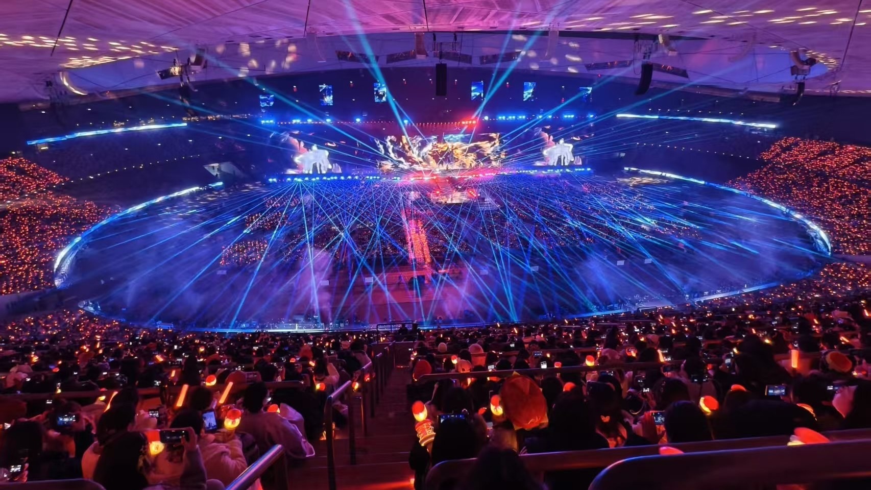 黄子弘凡唱响2026年北京鸟巢首场演唱会