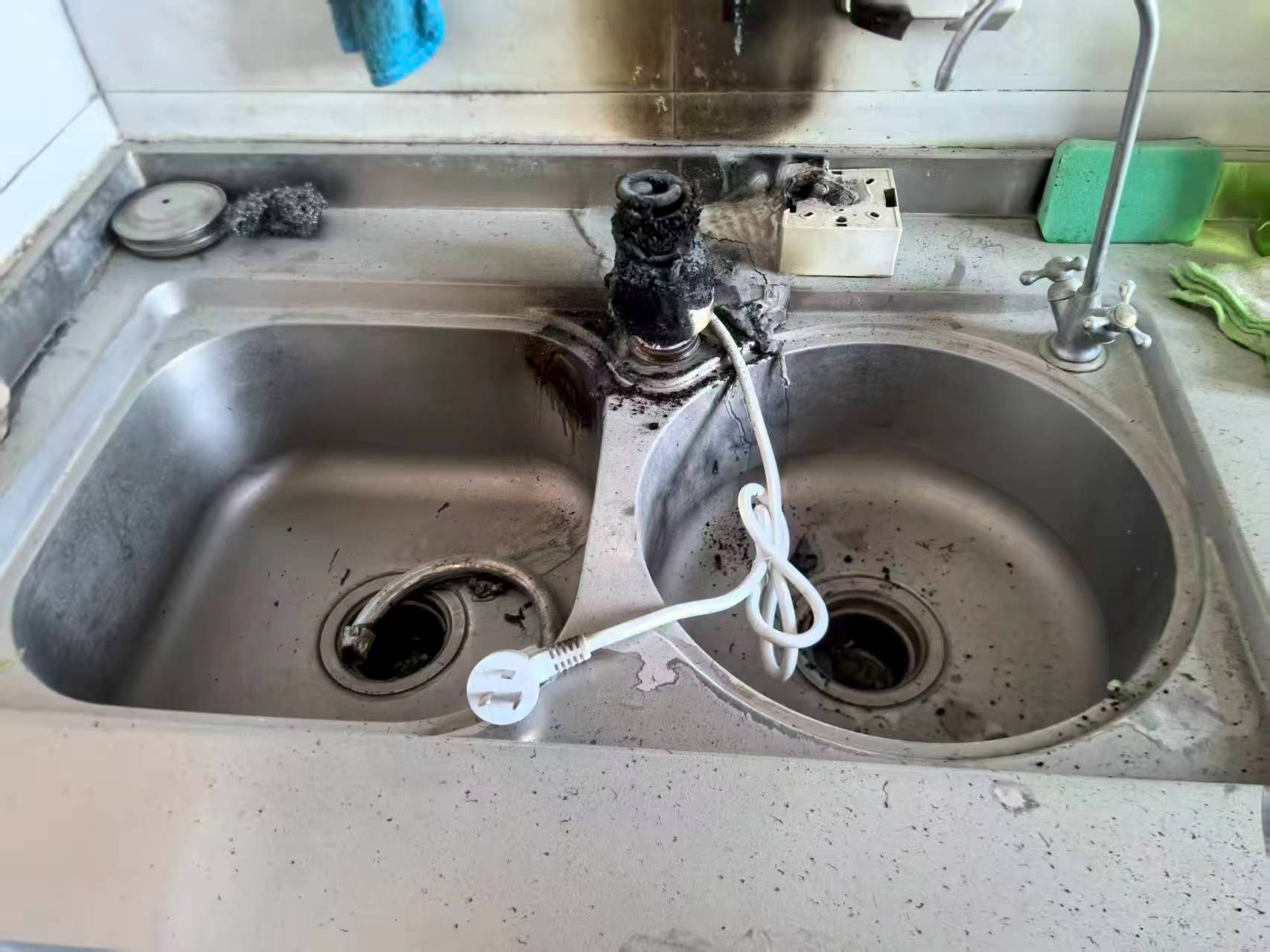 厨宝用3年线路老化酿火情大兴消防提醒电气设备需定期“体检”