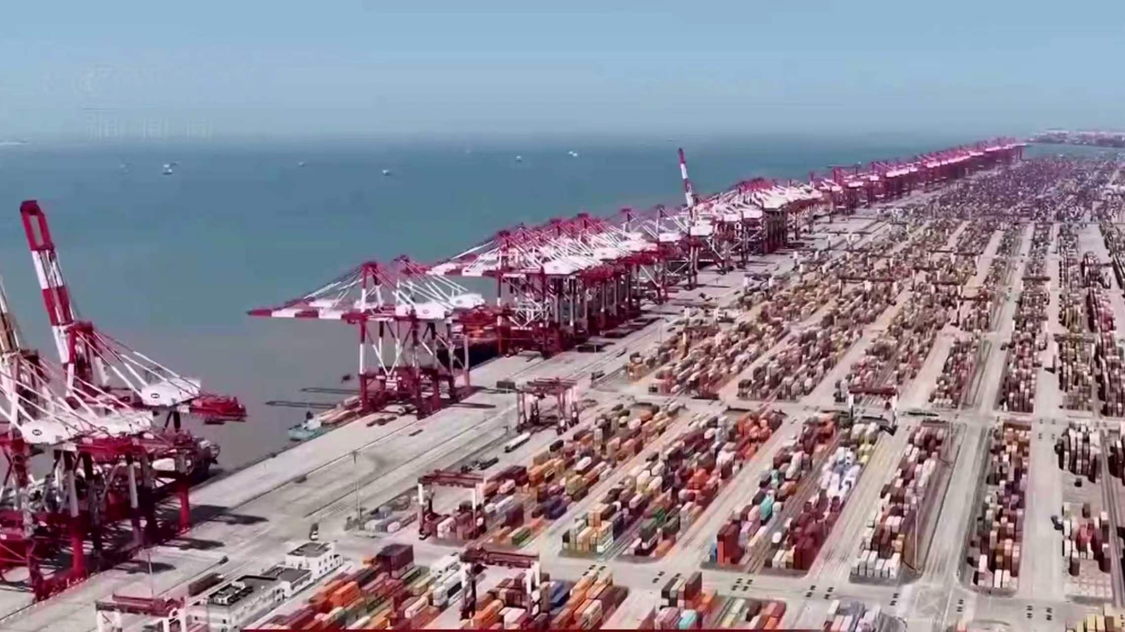 海关总署：中国稳居全球货物贸易第一大国地位