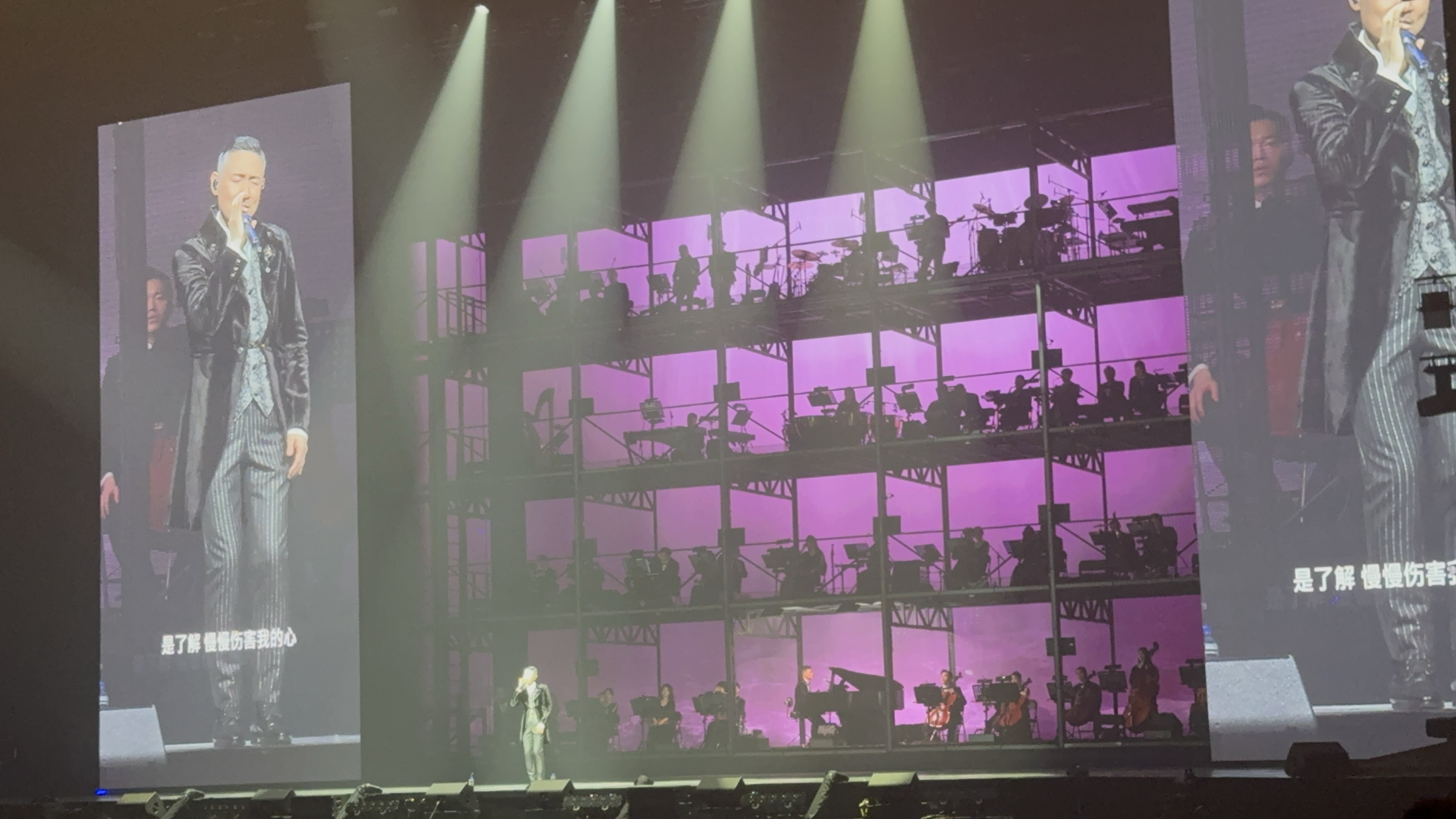 张学友演唱会演绎金曲「情不禁」！