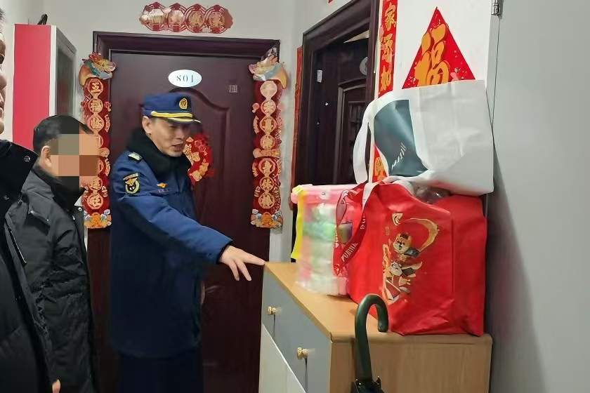北京顺义住宅小区疏散通道集中“大扫除”行动再发力