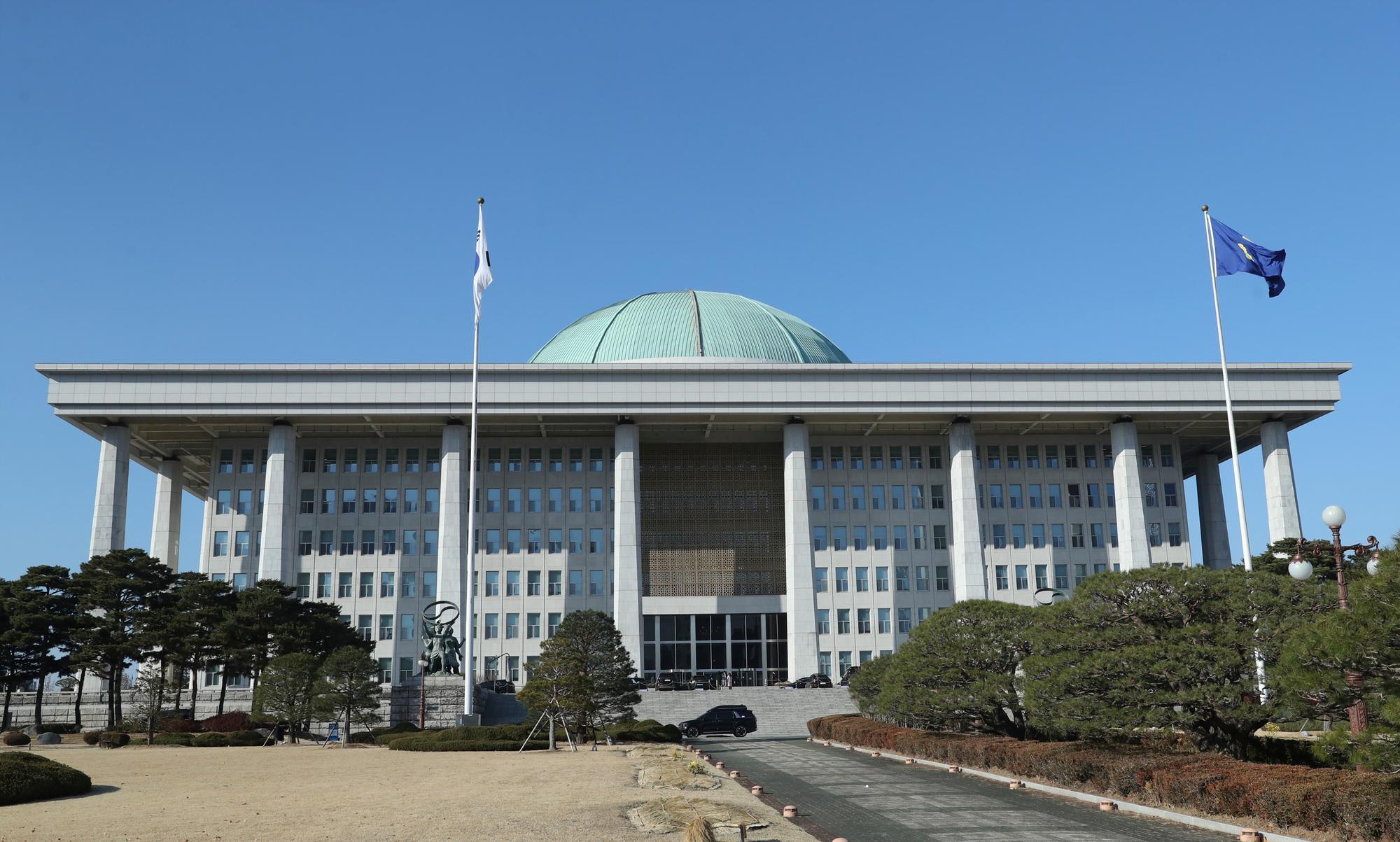 韩国考虑避开霍尔木兹海峡“找油”